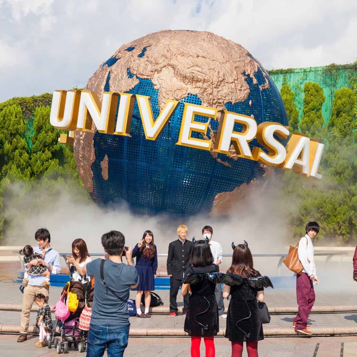 universal studios globe.