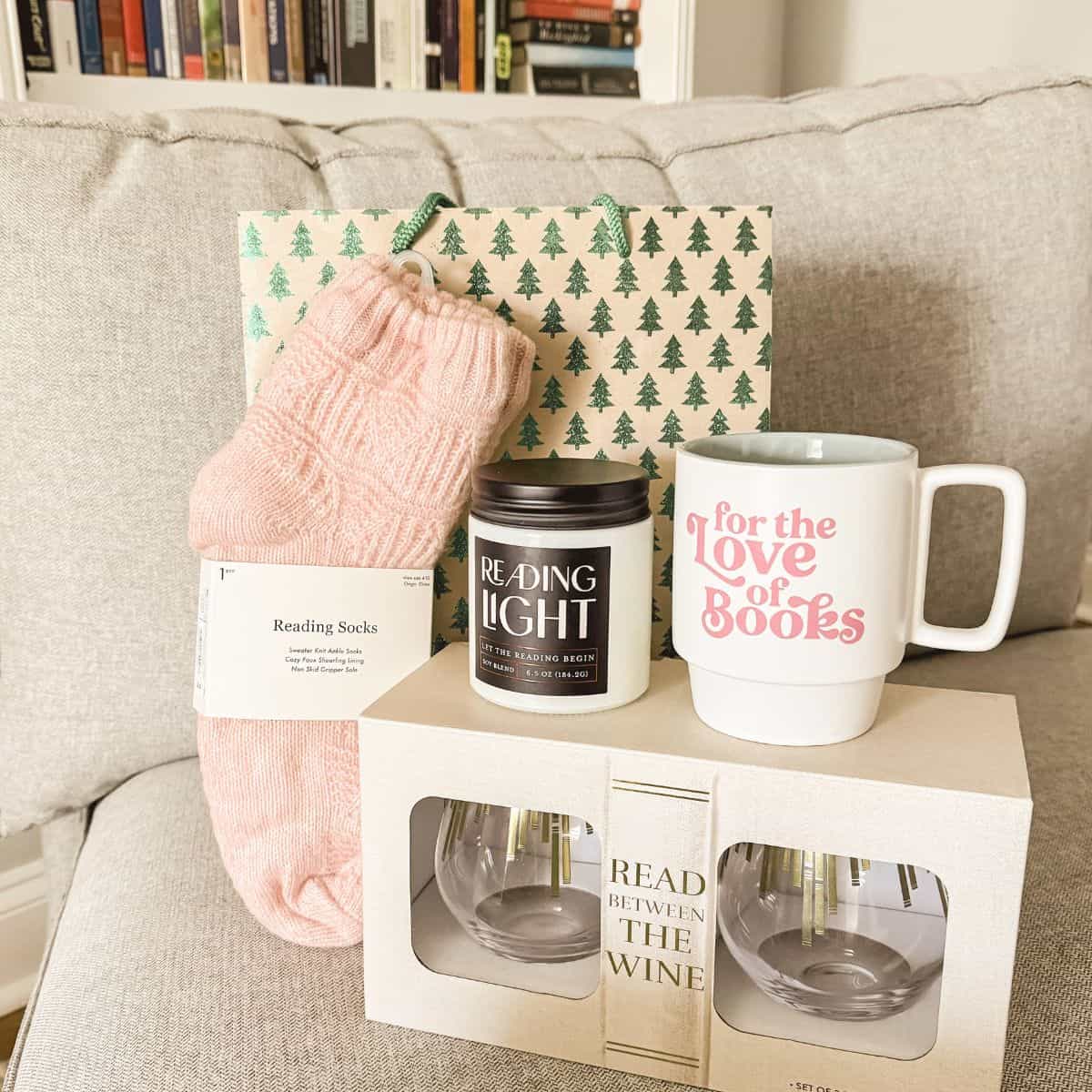 my collection of book club gift ideas.