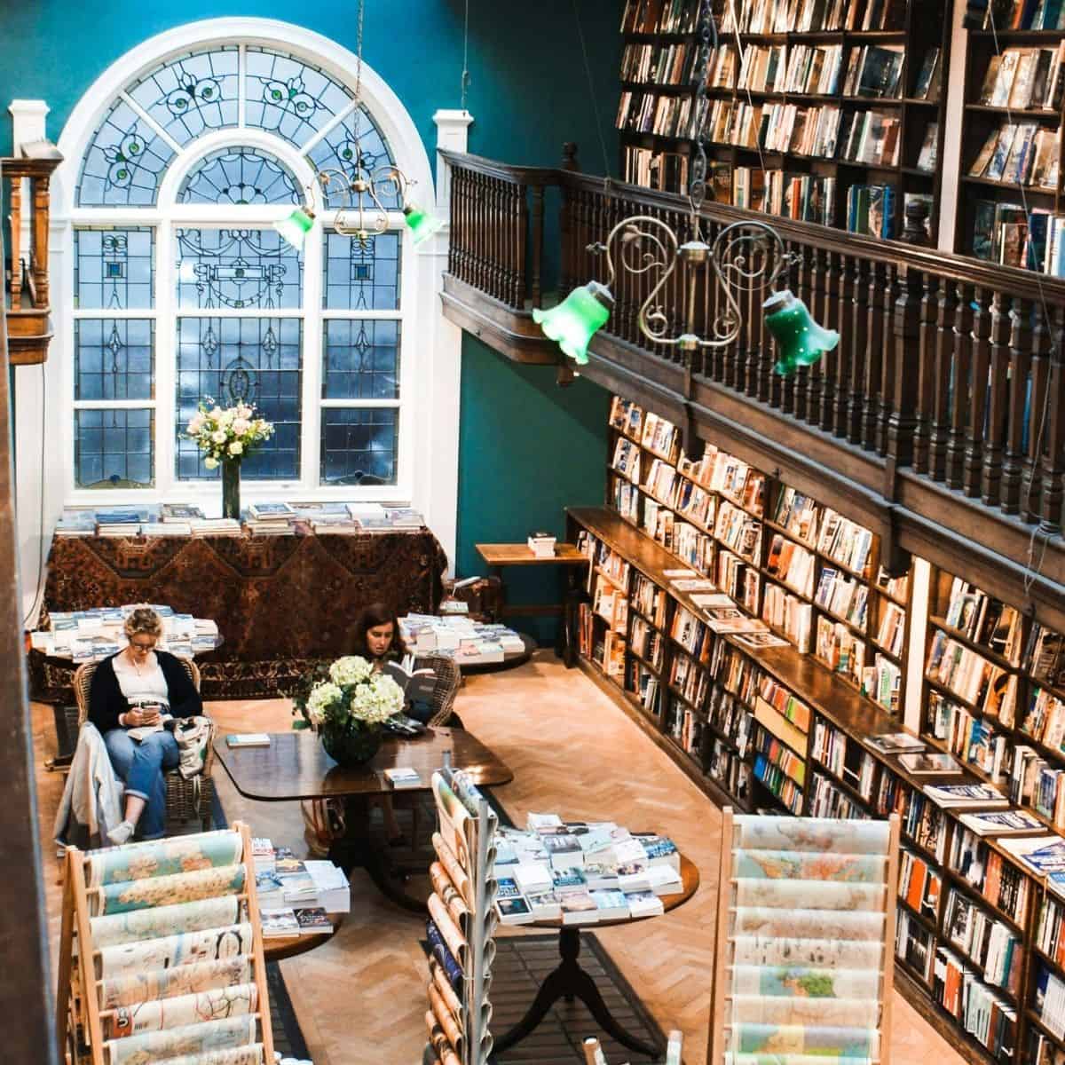 daunt books in england.
